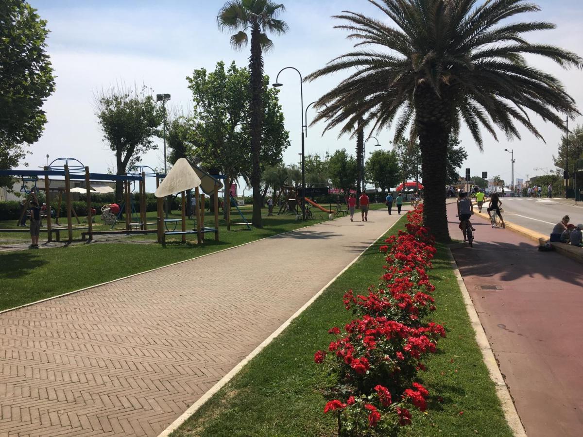 Apartament Casa Rossella Porto SantʼElpidio Zewnętrze zdjęcie