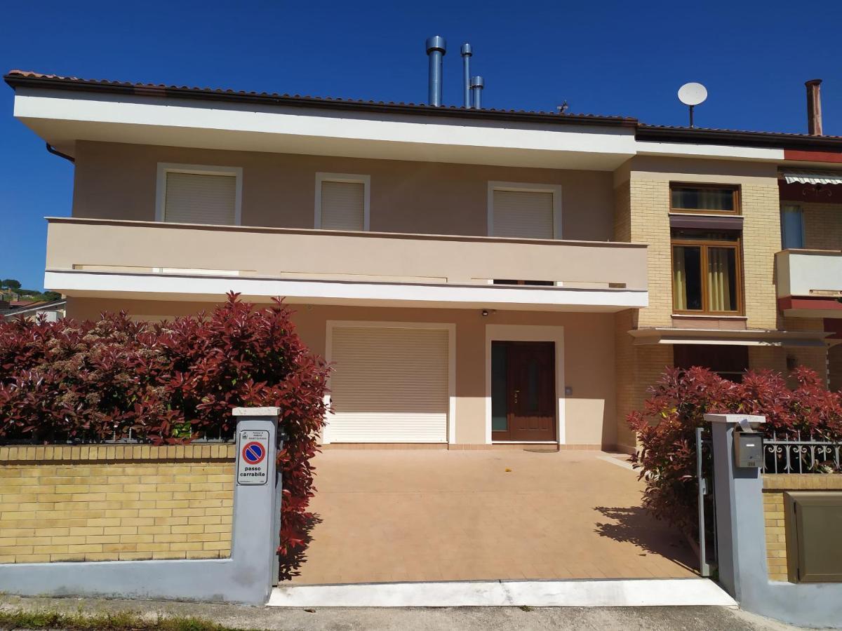 Apartament Casa Rossella Porto SantʼElpidio Zewnętrze zdjęcie